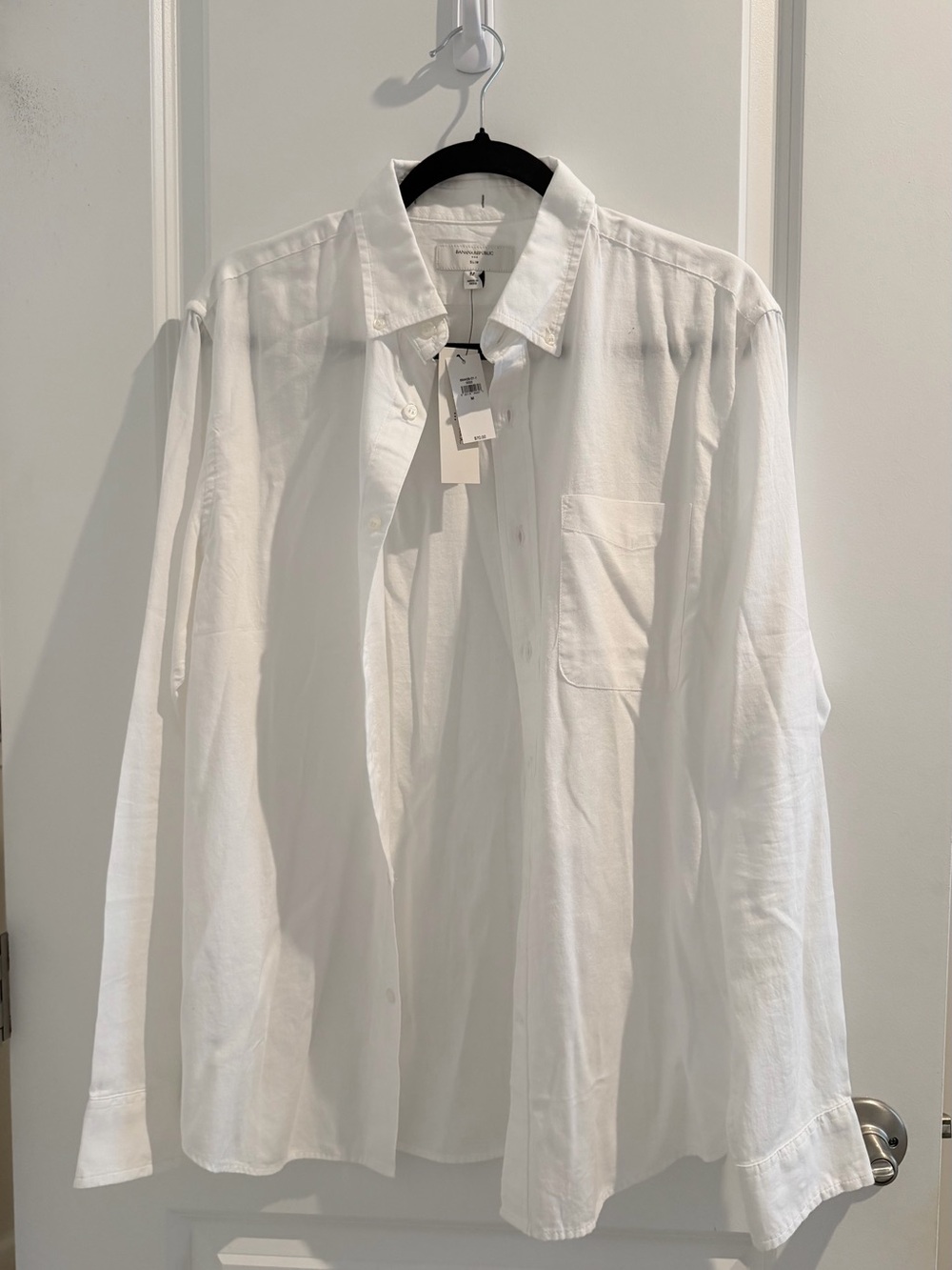 Banana Republic Men's White Long-Sleeve Button-Down Shirt